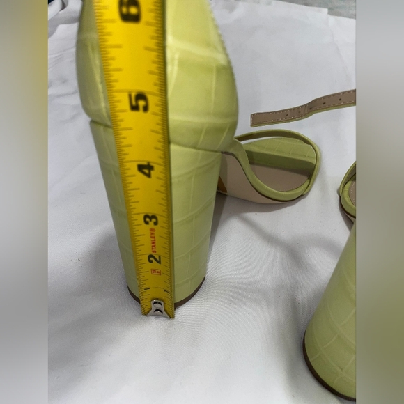 NEW SAM EDELMAN YARO BLOCK HEEL SANDAL SIZE 9 - Picture 3 of 9